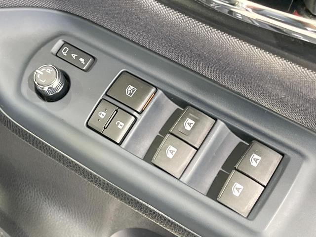 ヴォクシー ＺＳ　煌　禁煙車　４ＷＤ　両側電動スライド　純正９型ナビ　バックカメラ　寒冷地仕様　スマートキー　ＥＴＣ　ＬＥＤヘッド　オートライト　デュアルオートエアコン　純正１６インチアルミ　リアオートエアコン（40枚目）