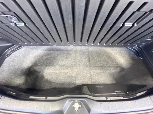 ヴォクシー ＺＳ　煌　禁煙車　４ＷＤ　両側電動スライド　純正９型ナビ　バックカメラ　寒冷地仕様　スマートキー　ＥＴＣ　ＬＥＤヘッド　オートライト　デュアルオートエアコン　純正１６インチアルミ　リアオートエアコン（47枚目）