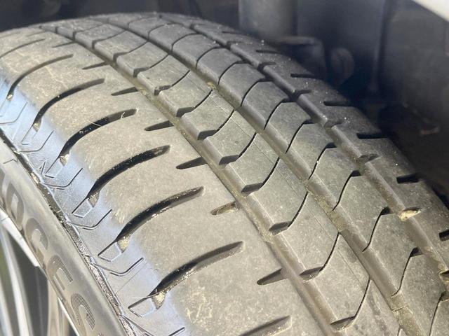 ヴォクシー ＺＳ　煌　禁煙車　４ＷＤ　両側電動スライド　純正９型ナビ　バックカメラ　寒冷地仕様　スマートキー　ＥＴＣ　ＬＥＤヘッド　オートライト　デュアルオートエアコン　純正１６インチアルミ　リアオートエアコン（54枚目）