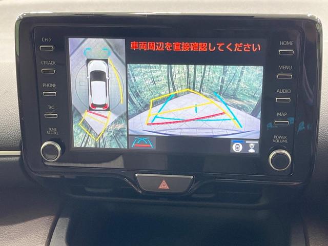ヤリスクロス ハイブリッドＺ　禁煙車　純正８型ディスプレイオーディオ　全周囲カメラ　衝突軽減装置　レーダークルーズ　電動リアゲート　ハーフレザーシート　パワーシート　シートヒーター　ドラレコ　ＬＥＤヘッド　ＥＴＣ　オートハイビーム（4枚目）