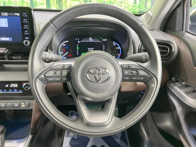 ヤリスクロス ハイブリッドＺ　禁煙車　純正８型ディスプレイオーディオ　全周囲カメラ　衝突軽減装置　レーダークルーズ　電動リアゲート　ハーフレザーシート　パワーシート　シートヒーター　ドラレコ　ＬＥＤヘッド　ＥＴＣ　オートハイビーム（11枚目）