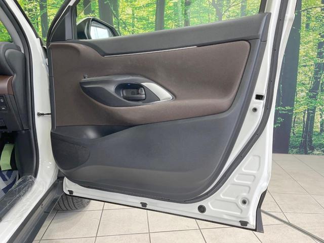 ヤリスクロス ハイブリッドＺ　禁煙車　純正８型ディスプレイオーディオ　全周囲カメラ　衝突軽減装置　レーダークルーズ　電動リアゲート　ハーフレザーシート　パワーシート　シートヒーター　ドラレコ　ＬＥＤヘッド　ＥＴＣ　オートハイビーム（49枚目）