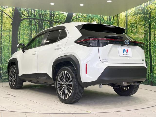 ヤリスクロス ハイブリッドＺ　禁煙車　純正８型ディスプレイオーディオ　全周囲カメラ　衝突軽減装置　レーダークルーズ　電動リアゲート　ハーフレザーシート　パワーシート　シートヒーター　ドラレコ　ＬＥＤヘッド　ＥＴＣ　オートハイビーム（53枚目）