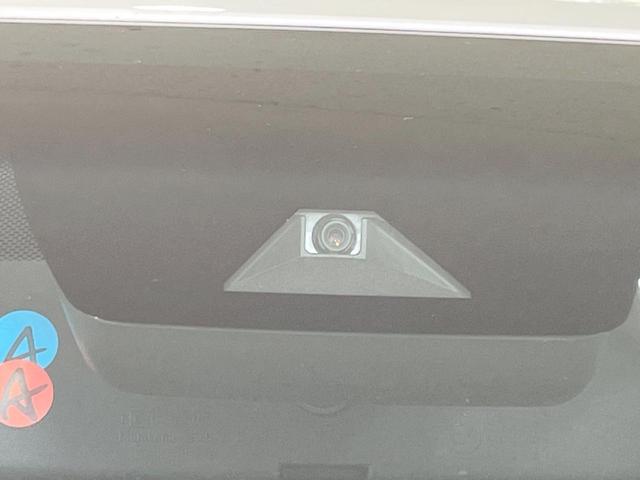 ハリアー S 禁煙車 8型ディスプレーオーディオ バックカメラ 衝突軽減装置 レーダークルーズ コーナーセンサー スマートキー LEDヘッド ETC2.0 オートライト デュアルエアコン 純正17インチアルミ(5枚目)