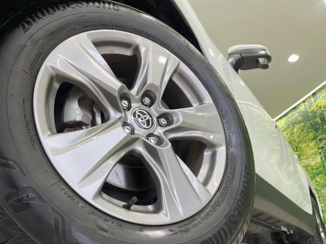 ハリアー S 禁煙車 8型ディスプレーオーディオ バックカメラ 衝突軽減装置 レーダークルーズ コーナーセンサー スマートキー LEDヘッド ETC2.0 オートライト デュアルエアコン 純正17インチアルミ(13枚目)