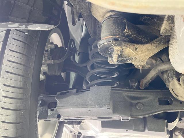 ハリアー S 禁煙車 8型ディスプレーオーディオ バックカメラ 衝突軽減装置 レーダークルーズ コーナーセンサー スマートキー LEDヘッド ETC2.0 オートライト デュアルエアコン 純正17インチアルミ(21枚目)