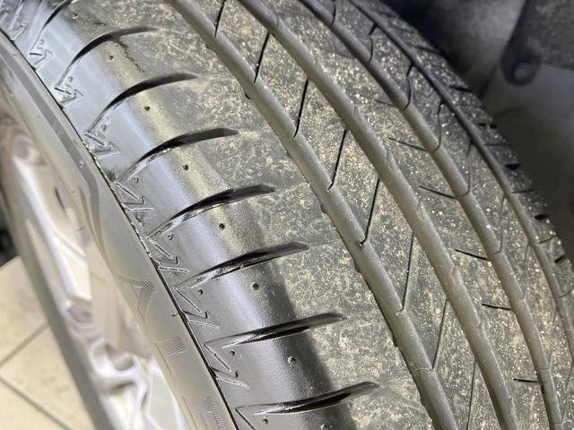 ハリアー S 禁煙車 8型ディスプレーオーディオ バックカメラ 衝突軽減装置 レーダークルーズ コーナーセンサー スマートキー LEDヘッド ETC2.0 オートライト デュアルエアコン 純正17インチアルミ(53枚目)