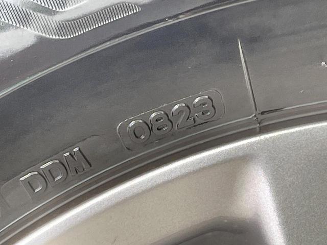 ハリアー S 禁煙車 8型ディスプレーオーディオ バックカメラ 衝突軽減装置 レーダークルーズ コーナーセンサー スマートキー LEDヘッド ETC2.0 オートライト デュアルエアコン 純正17インチアルミ(54枚目)