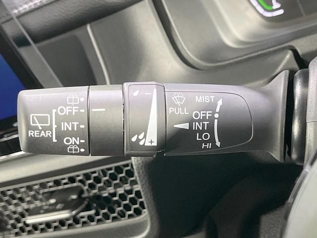 ステップワゴン e:HEVスパーダ 禁煙車 衝突軽減装置 後席モニター 純正11型ナビ 両側電動スライド バックカメラ レーダークルーズ LEDヘッド ETC ドラレコ ブラインドスポットモニター ハーフレザーシート(30枚目)