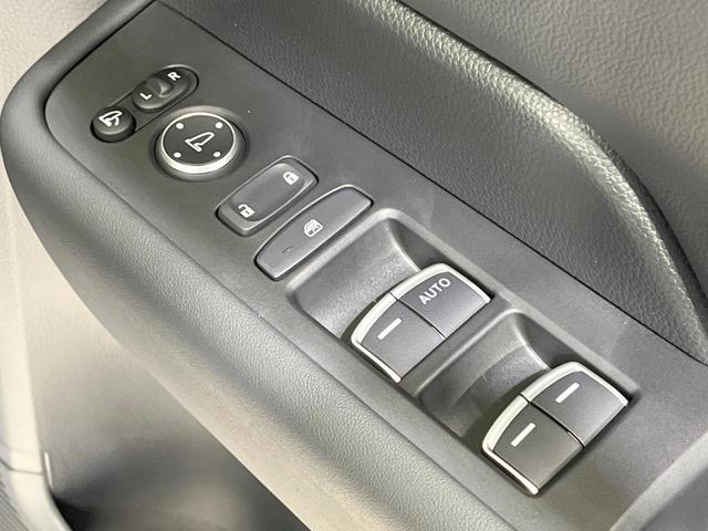 ステップワゴン e:HEVスパーダ 禁煙車 衝突軽減装置 後席モニター 純正11型ナビ 両側電動スライド バックカメラ レーダークルーズ LEDヘッド ETC ドラレコ ブラインドスポットモニター ハーフレザーシート(47枚目)