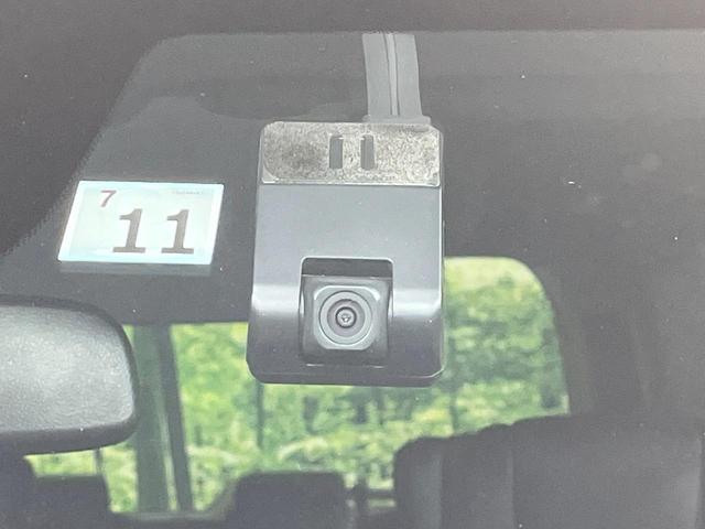 ステップワゴン e:HEVスパーダ 禁煙車 衝突軽減装置 後席モニター 純正11型ナビ 両側電動スライド バックカメラ レーダークルーズ LEDヘッド ETC ドラレコ ブラインドスポットモニター ハーフレザーシート(51枚目)