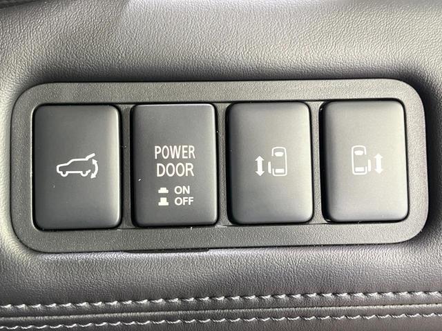 デリカD:5 P 禁煙車 4WD 衝突軽減装置 純正10型ナビ 両側電動スライド 全周囲カメラ レーダークルーズ ステアリングヒーター シートヒーター ブラインドスポットモニター ETC ドラレコ パワーバックドア(7枚目)