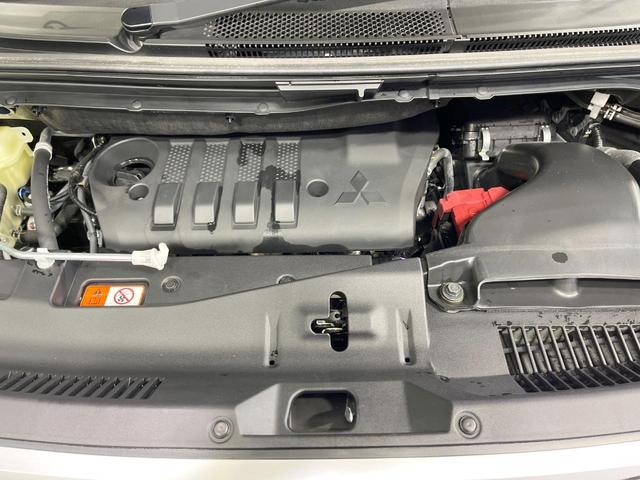 デリカD:5 P 禁煙車 4WD 衝突軽減装置 純正10型ナビ 両側電動スライド 全周囲カメラ レーダークルーズ ステアリングヒーター シートヒーター ブラインドスポットモニター ETC ドラレコ パワーバックドア(18枚目)