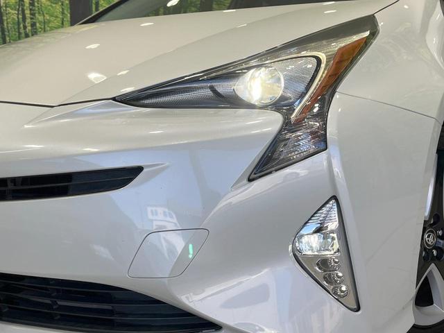 プリウス Sツーリングセレクション 禁煙車 純正9型ナビ 4WD バックカメラ 衝突軽減装置 レーダークルーズ ドラレコ スマートキー LEDヘッド ETC2.0 オートハイビーム オートライト オートエアコン(12枚目)