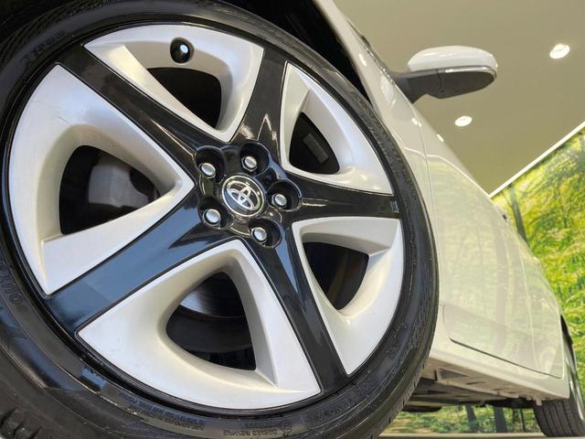 プリウス Sツーリングセレクション 禁煙車 純正9型ナビ 4WD バックカメラ 衝突軽減装置 レーダークルーズ ドラレコ スマートキー LEDヘッド ETC2.0 オートハイビーム オートライト オートエアコン(13枚目)