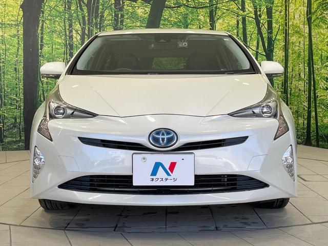 プリウス Sツーリングセレクション 禁煙車 純正9型ナビ 4WD バックカメラ 衝突軽減装置 レーダークルーズ ドラレコ スマートキー LEDヘッド ETC2.0 オートハイビーム オートライト オートエアコン(14枚目)