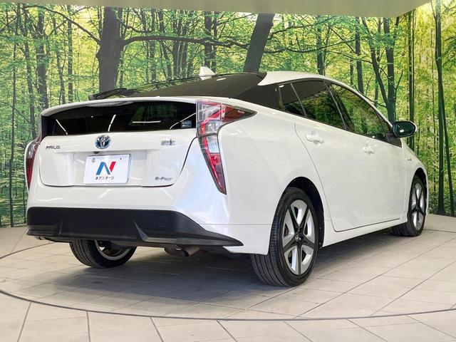 プリウス Sツーリングセレクション 禁煙車 純正9型ナビ 4WD バックカメラ 衝突軽減装置 レーダークルーズ ドラレコ スマートキー LEDヘッド ETC2.0 オートハイビーム オートライト オートエアコン(17枚目)