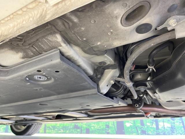 プリウス Sツーリングセレクション 禁煙車 純正9型ナビ 4WD バックカメラ 衝突軽減装置 レーダークルーズ ドラレコ スマートキー LEDヘッド ETC2.0 オートハイビーム オートライト オートエアコン(22枚目)