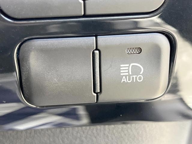 プリウス Sツーリングセレクション 禁煙車 純正9型ナビ 4WD バックカメラ 衝突軽減装置 レーダークルーズ ドラレコ スマートキー LEDヘッド ETC2.0 オートハイビーム オートライト オートエアコン(34枚目)
