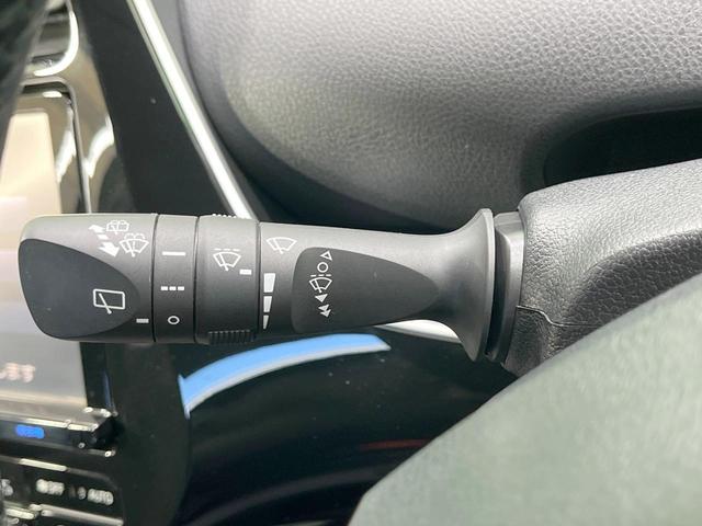 プリウス Sツーリングセレクション 禁煙車 純正9型ナビ 4WD バックカメラ 衝突軽減装置 レーダークルーズ ドラレコ スマートキー LEDヘッド ETC2.0 オートハイビーム オートライト オートエアコン(40枚目)