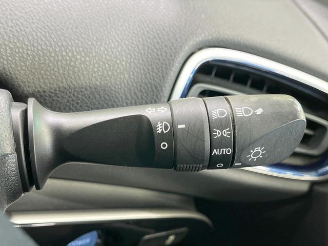 プリウス Sツーリングセレクション 禁煙車 純正9型ナビ 4WD バックカメラ 衝突軽減装置 レーダークルーズ ドラレコ スマートキー LEDヘッド ETC2.0 オートハイビーム オートライト オートエアコン(41枚目)