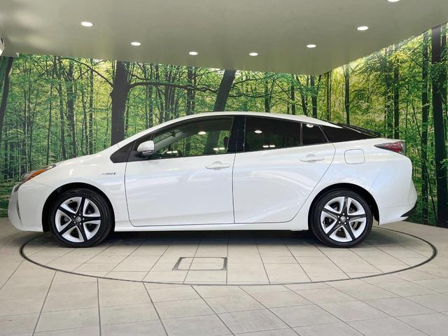 プリウス Sツーリングセレクション 禁煙車 純正9型ナビ 4WD バックカメラ 衝突軽減装置 レーダークルーズ ドラレコ スマートキー LEDヘッド ETC2.0 オートハイビーム オートライト オートエアコン(54枚目)
