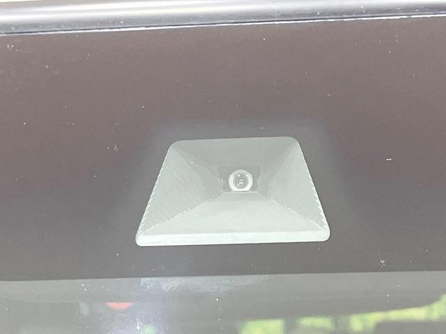 N-BOXカスタム Lターボ 禁煙車 ターボ 両側電動スライド SDナビ バックカメラ 衝突被害軽減 レーダークルーズ ハーフレザーシート ドラレコ コーナーセンサー スマートキー LEDヘッド ETC オートマチックハイビーム(5枚目)