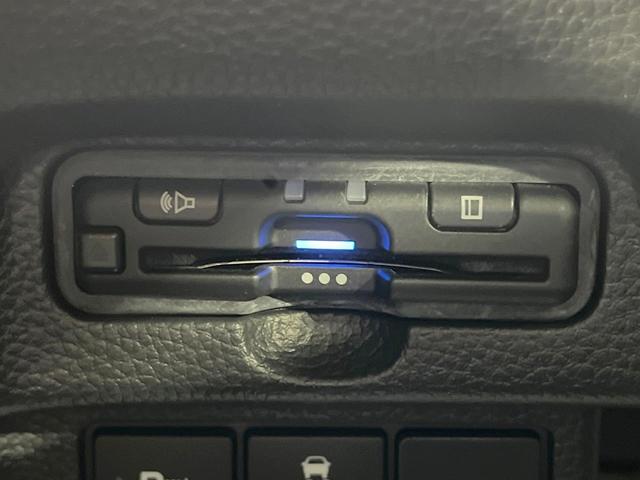 N-BOXカスタム Lターボ 禁煙車 ターボ 両側電動スライド SDナビ バックカメラ 衝突被害軽減 レーダークルーズ ハーフレザーシート ドラレコ コーナーセンサー スマートキー LEDヘッド ETC オートマチックハイビーム(29枚目)