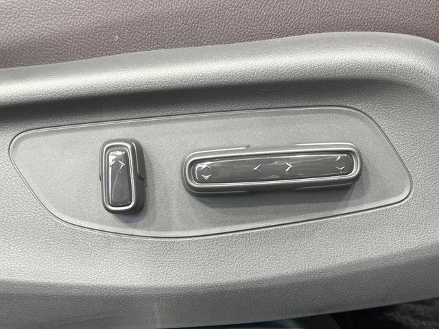 ZR-V e:HEV Z 禁煙車 純正9型ナビ 4WD 全周囲カメラ 寒冷地仕様 衝突軽減装置 レーダークルーズ BOSEサウンド 電動リアゲート レザーシート ドラレコ スマートキー LEDヘッド ETC2.0(40枚目)