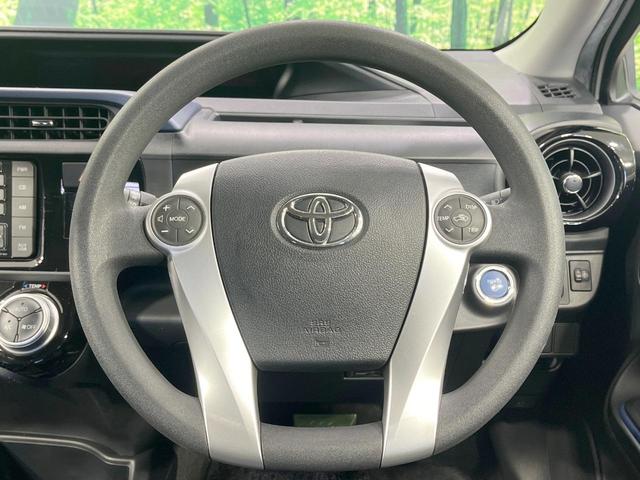 アクア S 禁煙車 ドラレコ スマートキー ビルトインETC オートライト オートエアコン CD 横滑り防止装置 ステアリングスイッチ 電動格納ミラー プライバシーガラス(11枚目)