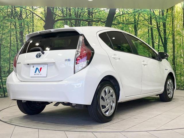 アクア S 禁煙車 ドラレコ スマートキー ビルトインETC オートライト オートエアコン CD 横滑り防止装置 ステアリングスイッチ 電動格納ミラー プライバシーガラス(17枚目)