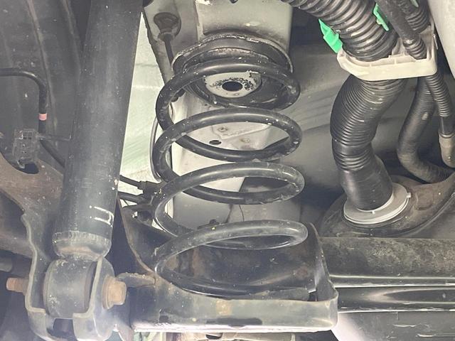 アクア S 禁煙車 ドラレコ スマートキー ビルトインETC オートライト オートエアコン CD 横滑り防止装置 ステアリングスイッチ 電動格納ミラー プライバシーガラス(20枚目)