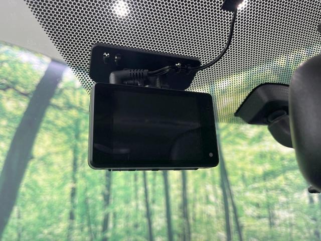 アクア S 禁煙車 ドラレコ スマートキー ビルトインETC オートライト オートエアコン CD 横滑り防止装置 ステアリングスイッチ 電動格納ミラー プライバシーガラス(28枚目)