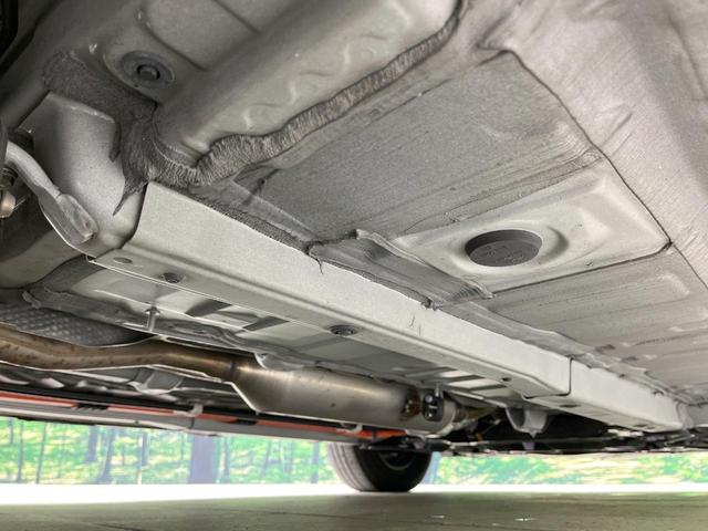 ヤリス ハイブリッドX 禁煙車 衝突軽減装置 ディスプレイオーディオ レーダークルーズ オートハイビーム ETC オートエアコン オートライト Bluetooth 電動格納ミラー キーレス 盗難防止装置 プライバシーガラス(21枚目)