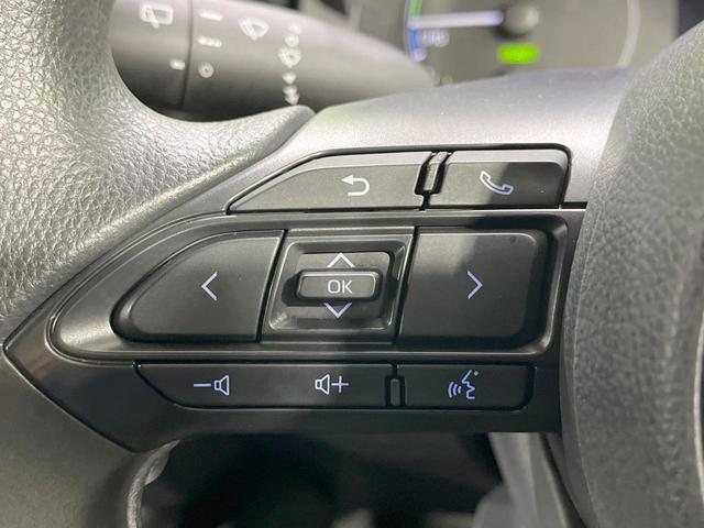 ヤリス ハイブリッドX 禁煙車 衝突軽減装置 ディスプレイオーディオ レーダークルーズ オートハイビーム ETC オートエアコン オートライト Bluetooth 電動格納ミラー キーレス 盗難防止装置 プライバシーガラス(33枚目)