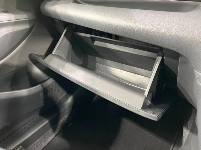 ヤリス ハイブリッドX 禁煙車 衝突軽減装置 ディスプレイオーディオ レーダークルーズ オートハイビーム ETC オートエアコン オートライト Bluetooth 電動格納ミラー キーレス 盗難防止装置 プライバシーガラス(36枚目)