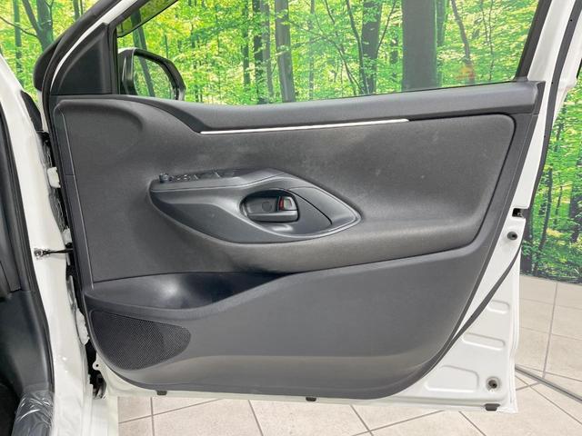 ヤリス ハイブリッドX 禁煙車 衝突軽減装置 ディスプレイオーディオ レーダークルーズ オートハイビーム ETC オートエアコン オートライト Bluetooth 電動格納ミラー キーレス 盗難防止装置 プライバシーガラス(39枚目)