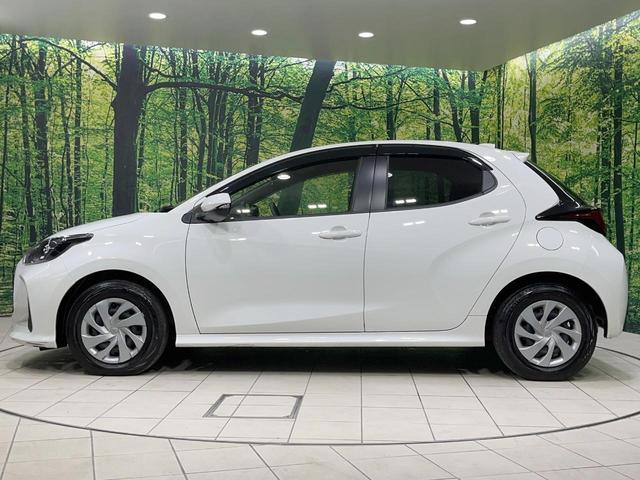 ヤリス ハイブリッドX 禁煙車 衝突軽減装置 ディスプレイオーディオ レーダークルーズ オートハイビーム ETC オートエアコン オートライト Bluetooth 電動格納ミラー キーレス 盗難防止装置 プライバシーガラス(47枚目)