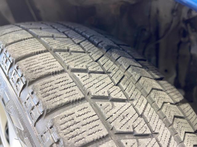 アクア S 禁煙車 SDナビ ETC 寒冷地仕様 オートエアコン スマートキー CD再生 オートライト 盗難防止システム 電動格納ミラー プライバシーガラス 横滑り防止(50枚目)