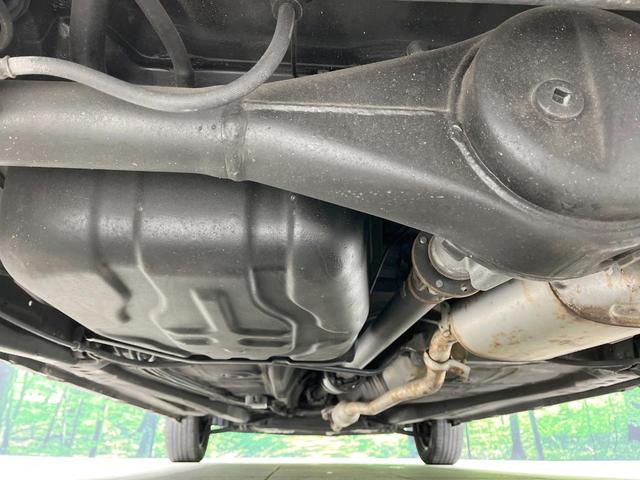 アルトラパン モード　禁煙車　４ＷＤ　純正ナビ　全周囲カメラ　衝突軽減装置　前席シートヒーター　ＨＩＤヘッド　オートエアコン　Ｂｌｕｅｔｏｏｔｈ　オートライト　純正革巻きステアリング　アイドリングストップ（19枚目）