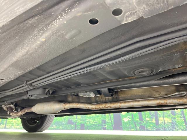 アルトラパン モード　禁煙車　４ＷＤ　純正ナビ　全周囲カメラ　衝突軽減装置　前席シートヒーター　ＨＩＤヘッド　オートエアコン　Ｂｌｕｅｔｏｏｔｈ　オートライト　純正革巻きステアリング　アイドリングストップ（21枚目）