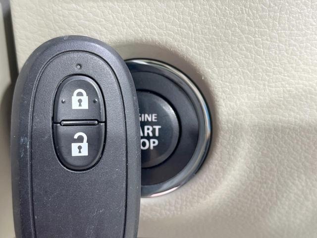 アルトラパン モード　禁煙車　４ＷＤ　純正ナビ　全周囲カメラ　衝突軽減装置　前席シートヒーター　ＨＩＤヘッド　オートエアコン　Ｂｌｕｅｔｏｏｔｈ　オートライト　純正革巻きステアリング　アイドリングストップ（25枚目）