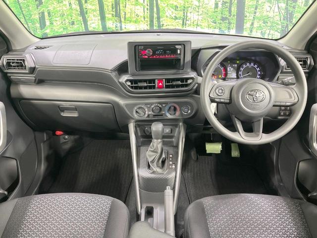 ライズ X 禁煙車 4WD 衝突軽減装置 LEDヘッド 寒冷地仕様 前席シートヒーター オートハイビーム クリアランスソナー スマートキー オートライト オーディオプレーヤー 電動格納ミラー 盗難防止装置(2枚目)