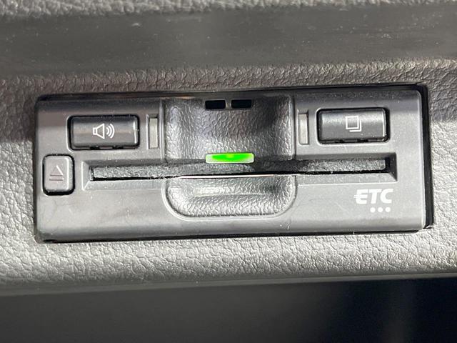 クロスビー ハイブリッドMZ 禁煙車 4WD ターボ 2トーン 衝突軽減装置 純正8型ナビ 全周囲カメラ シートヒーター クルーズコントロール LEDヘッド クリアランスソナー ETC ドラレコ パドルシフト ダウンヒルアシスト(6枚目)