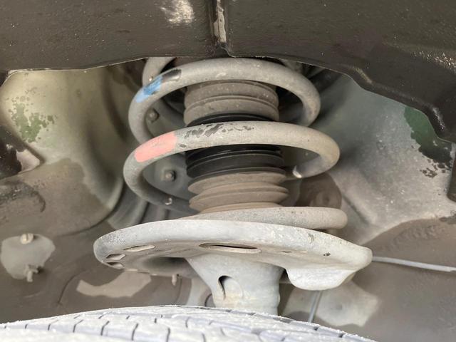 ハリアーハイブリッド プレミアム スタイルモーヴ 禁煙車 4WD モデリスタエアロ 衝突軽減装置 BIG-X9型ナビ バックカメラ ETC パワーバックドア クルーズコントロール ハーフレザーシート パワーシート 前席シートヒーター スマートキー(20枚目)