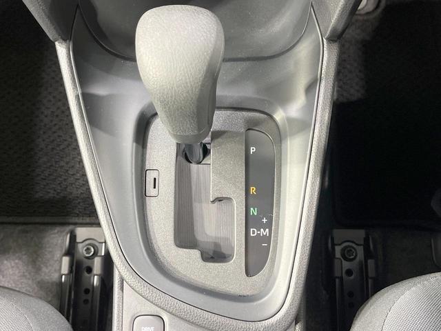 ヤリスクロス X 禁煙車 4WD 純正8型ディスプレイオーディオ バックカメラ 寒冷地仕様 衝突軽減装置 レーダークルーズ コーナーセンサー ETC オートハイビーム オートライト Bluetooth スマートキー(24枚目)