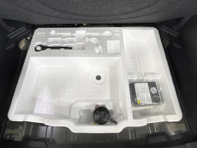 ヤリスクロス X 禁煙車 4WD 純正8型ディスプレイオーディオ バックカメラ 寒冷地仕様 衝突軽減装置 レーダークルーズ コーナーセンサー ETC オートハイビーム オートライト Bluetooth スマートキー(41枚目)