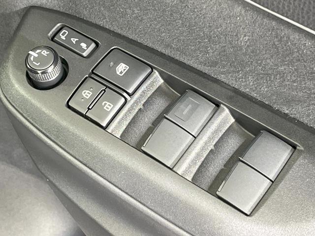 ヤリスクロス ハイブリッドZ 禁煙車 4WD 衝突軽減装置 純正ディスプレイオーディオ 全周囲カメラ レーダークルーズ 寒冷地仕様 ハーフレザーシート 前席シートヒーター ブラインドスポットモニター ヘッドアップディスプレイ(49枚目)