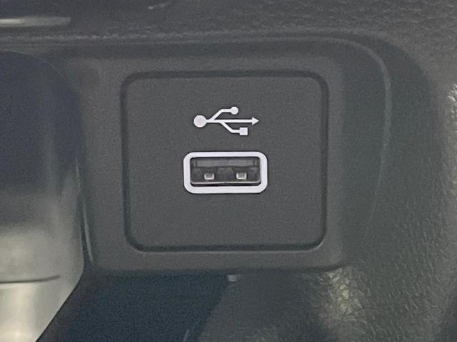 ヴェゼル e:HEV Z 禁煙車 4WD 寒冷地仕様 純正9型ナビ バックカメラ 衝突軽減 レーダークルーズ 電動リアゲート シートヒーター ハーフレザーシート ドラレコ ETC コーナーセンサー スマートキー LEDヘッド(41枚目)