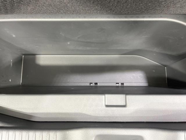 ヴェゼル e:HEV Z 禁煙車 4WD 寒冷地仕様 純正9型ナビ バックカメラ 衝突軽減 レーダークルーズ 電動リアゲート シートヒーター ハーフレザーシート ドラレコ ETC コーナーセンサー スマートキー LEDヘッド(50枚目)